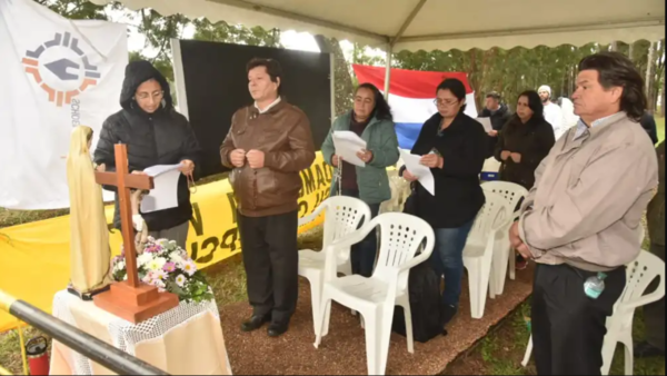 Religiosos están en vigilia en defensa de la vida y la familia