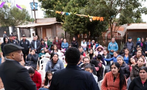 CDE: Encauzan legalización del asentamiento 8 de Diciembre
