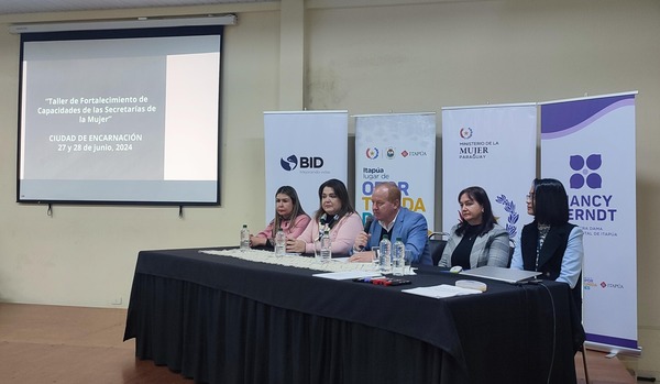 A través de capacitaciones, fortalecen secretarías de mujeres en Itapúa
