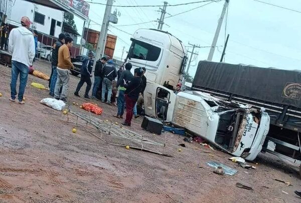 Una mujer y una niña murieron en accidente vai en Villarrica