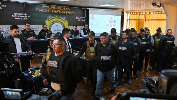 Capturan a 17 militares que participaron en el fallido "golpe de Estado" en Bolivia