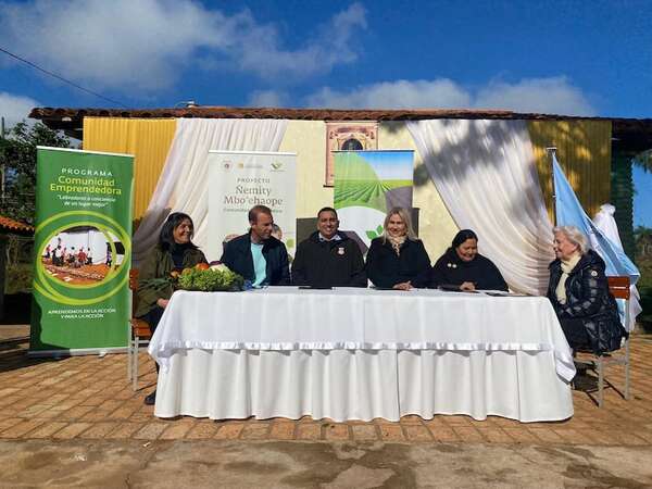 Lanzan proyecto “Ñemitỹ mbo’ehaópe” en Arroyos y Esteros - Nacionales - ABC Color