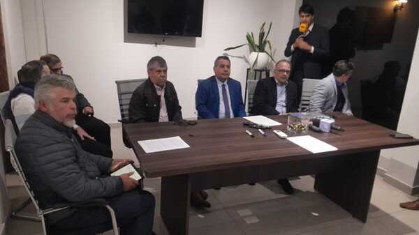 Abogados de Abdo y exministros enviarán nota a secretario general de la OEA denunciando "persecución de inocentes" - Megacadena - Diario Digital