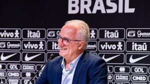 Dorival rebate las críticas y pide paciencia ante Paraguay