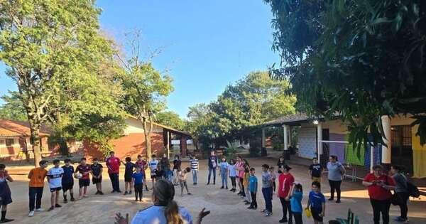 La Nación / MEC analiza un plan ante posible horario de verano todo el año