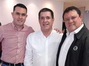 Acusan al padre del senador Hernán Rivas de pagar por obra inconclusa - Política - ABC Color
