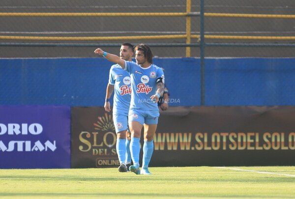 Versus / 'Chino' Martínez pasa de Sol de América por una exótica aventura