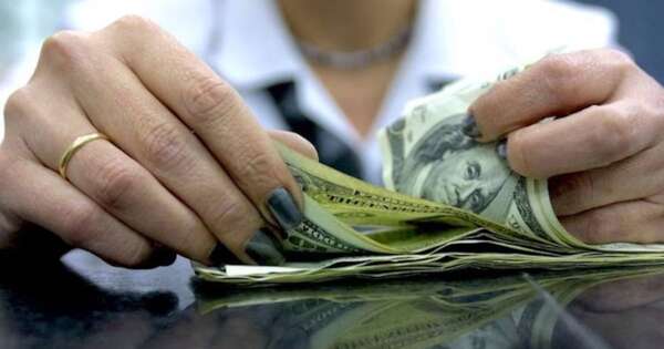 La Nación / Escalada del dólar preocupa a importadores e impacta en la canasta básica familiar