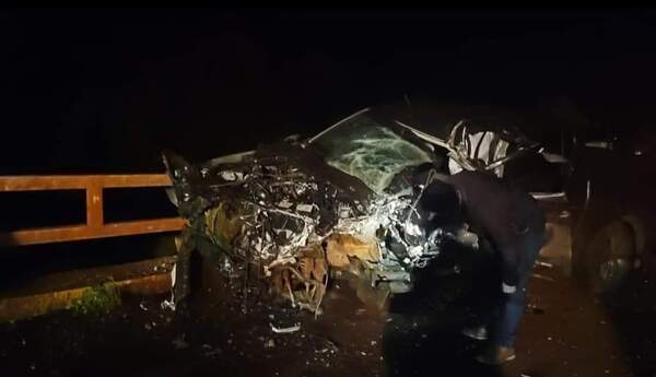 Accidente fatal en Naranjito: Un fallecido y un herido tras choque frontal