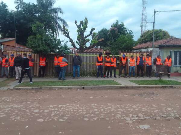 Disponen cierre de la oficina de la Municipalidad de Gral. Bruguez en Mariano Roque Alonso - Nacionales - ABC Color