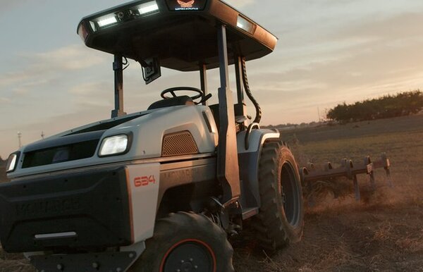 Una nueva era en la agricultura: robots, drones y tractores inteligentes ganan terreno en EE.UU.