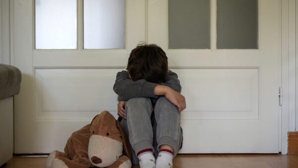 Niñera es condenada a 13 años de prisión por manosear a un niño - Megacadena - Diario Digital