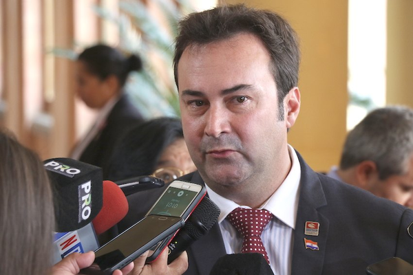 Juez ordena embargo preventivo sobre cuentas de extitular de IPS y su esposa - Megacadena - Diario Digital