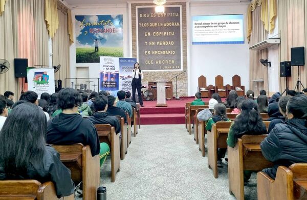 Alumnos de Lambaré fueron instruidos con taller educativo “El Juez que yo quiero y necesitamos”
