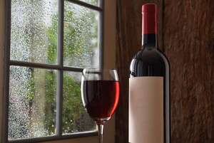 La magia de disfrutar vino tinto en una noche lluviosa: una guía de maridaje - Gastronomía - ABC Color