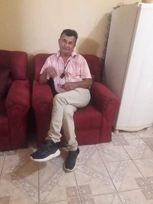 SEXAGENARIO BUSCA NOVIA, FÍJATE LO QUE OFRECE