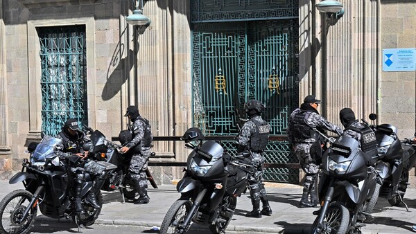 Aumentan a 21 los detenidos por el fallido golpe de Estado en Bolivia