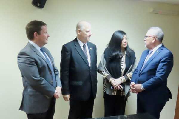 Reconocimiento al Dr. Delio Vera por 35 años de Servicio en la Magistratura Judicial