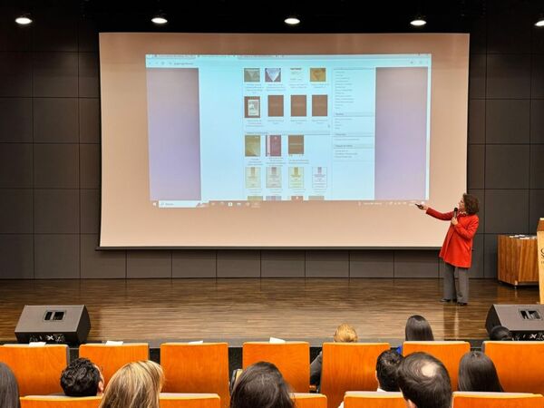 Realizaron feria de libros y capacitación de bases de datos del Instituto de Investigaciones Jurídicas en CDE