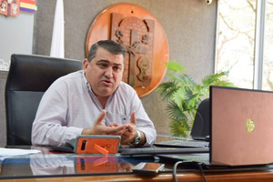 Imputan al intendente de Encarnación por supuestos malos manejos de residuos sólidos en el vertedero municipal - ADN Digital
