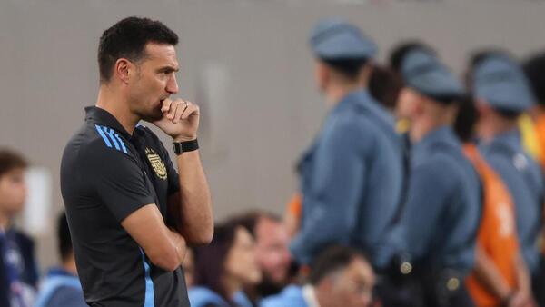Conmebol suspende a Gareca y Scaloni