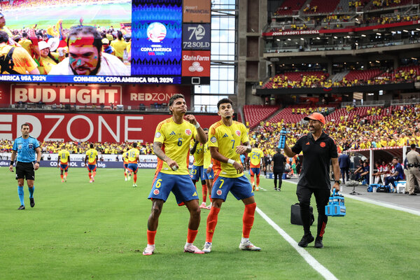 Versus / Colombia no se complicó ante Costa Rica y asegura un lugar en cuartos de final