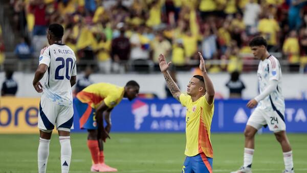 Colombia toca a los cuartos de final y despierta a Costa Rica de su sueño