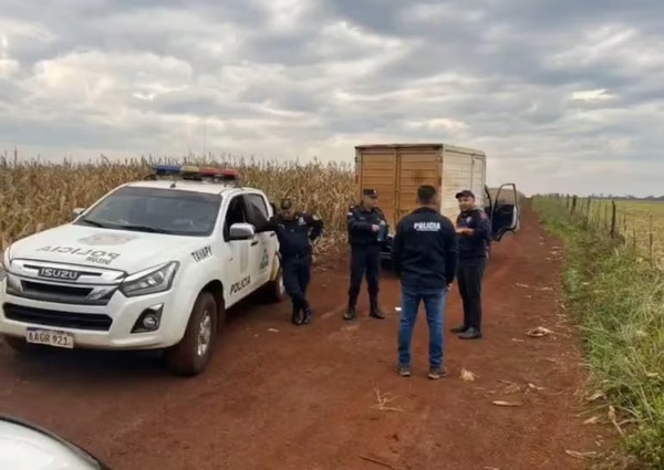 Piratas del asfalto interceptan camión transportador