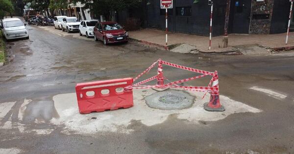 Diario HOY | Plástico reciclado por las tapas de alcantarillado de hierro: proponen solución a hurtos
