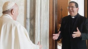 Vicario homenajea al Papa por sus 31 años de consagración