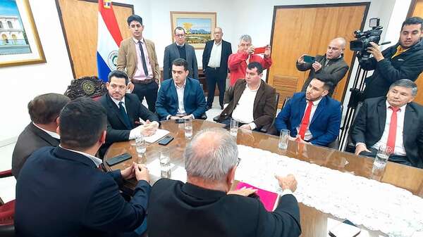 En marcha plan de concejales para extender ilegalmente sus mandatos - Política - ABC Color