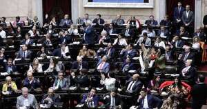 La Nación / Javier Milei celebra la aprobación de sus reformas económicas