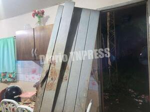 Cuatro bandidos asaltan vivienda y roban automóvil y una motocicleta – Diario TNPRESS