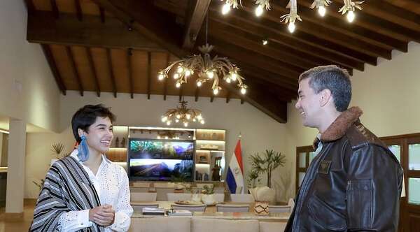 Peña recibe a Aye Alfonso: “Orgullosos de verte llevar a Paraguay a lo más alto” - Radio Imperio 106.7 FM