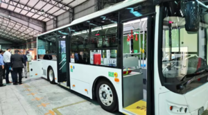 Ajustan detalles para que buses eléctricos donados por Taiwán ya lleguen al país