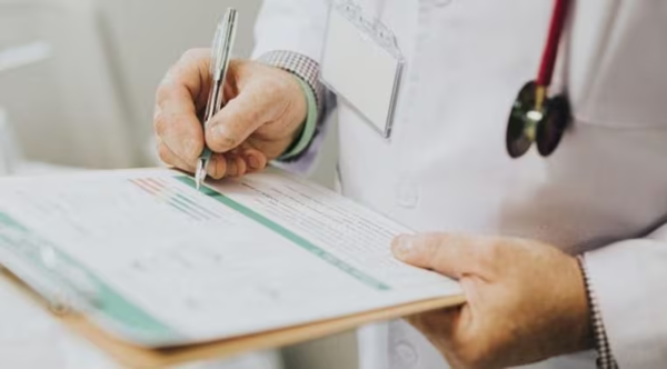 Médicos, CONES y universidad, en disputa tras habilitación de carrera vía amparo judicial