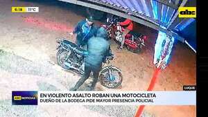 Luque: tras violento asalto roban una motocicleta   - ABC Noticias - ABC Color