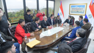  Concejales presentan pedido para extender mandato de intendentes hasta 2028
