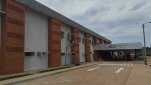 Gran Hospital de Coronel Oviedo entra en fase final con avance del 92%