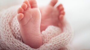 Bebé con paradero desconocido: Imputan a la madre y a la suegra de la mujer