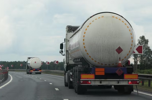 Investigación revela venta irregular de registros de transporte en Dinatran