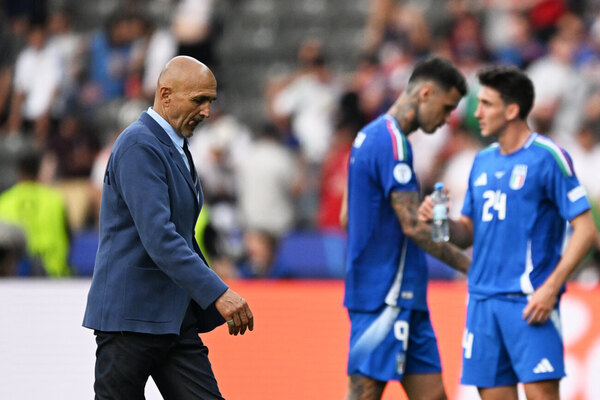 Versus / Italia, la lenta decadencia de un imperio del fútbol