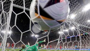 La UEFA destaca la tecnología que rodea al balón de la Euro
