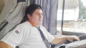 Chofer auxilió a pasajera que convulsionó en el micro