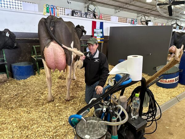 Sigue creciendo la mayor feria de producción lechera del país