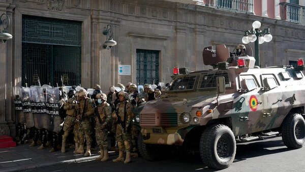En cárcel de máxima seguridad fueron recluidos los militares que guiaron fallido golpe en Bolivia
