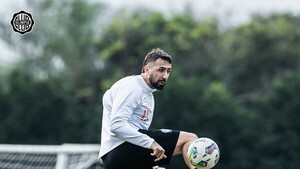 El Decano se despide ganando