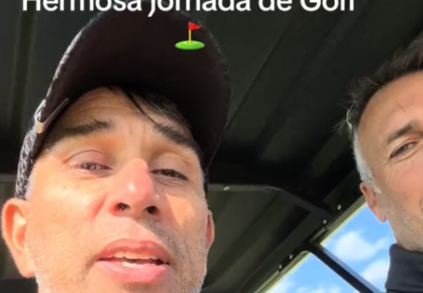 Pipino Cuevas se dejó ver con un exgoleador de clase mundial