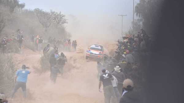 Caliente tercera etapa del Rally del Chaco