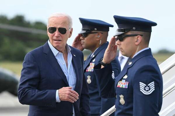 Un 72 % de votantes dice que Biden no debería postularse, según sondeo después del debate - Mundo - ABC Color